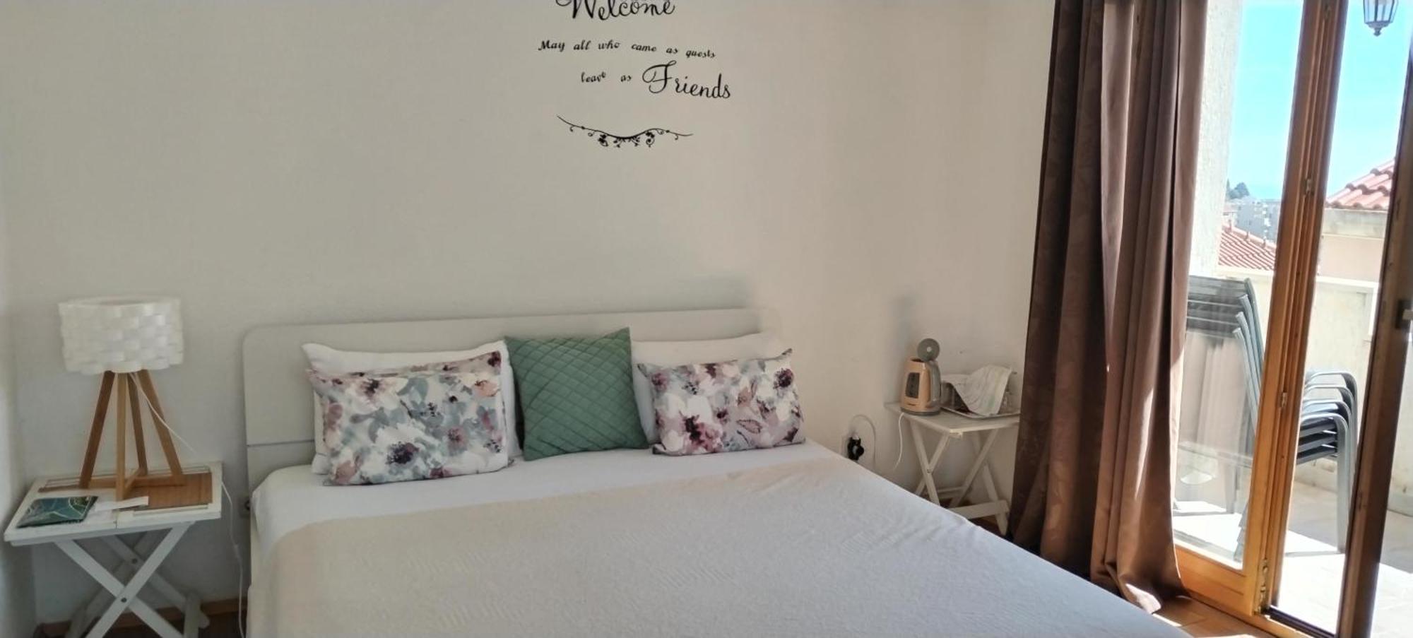 Guesthouse Alliya ดูบรอฟนิก ภายนอก รูปภาพ