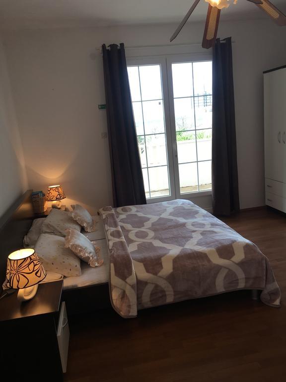 Guesthouse Alliya ดูบรอฟนิก ภายนอก รูปภาพ